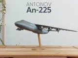 安东诺夫 An-225 姆里亚 - 1：200-0