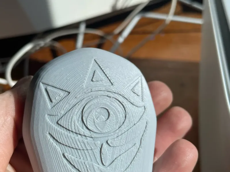 Gossip stone