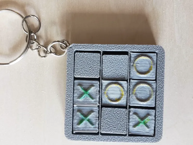 Porte-clé jeu morpion - Tic-tac-toe game keychain