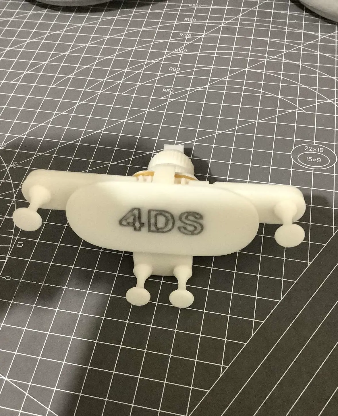 车载出风口手机夹自动加紧