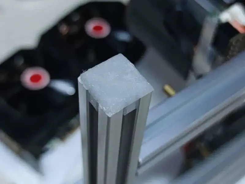 2020欧标铝型材端盖（适用中心圆孔5mm）