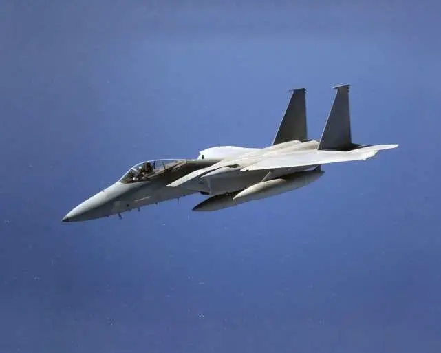 F-15战斗机