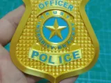 疯狂动物城警徽-1