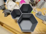 超大蜂窝笔筒-1