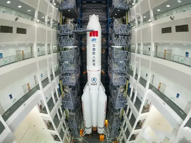 建团100周年航空火箭