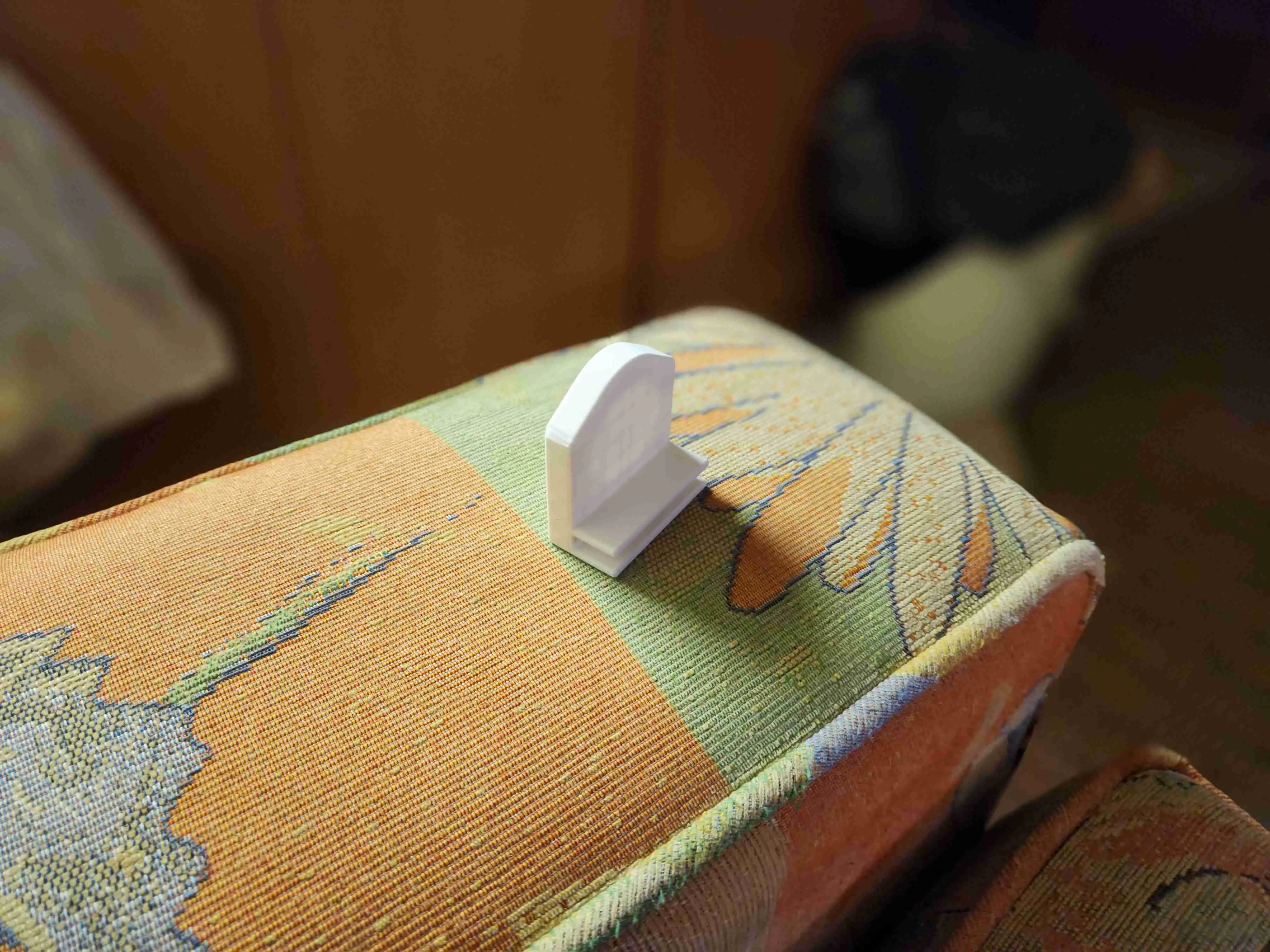 LAPTOP LIGHT CLIP