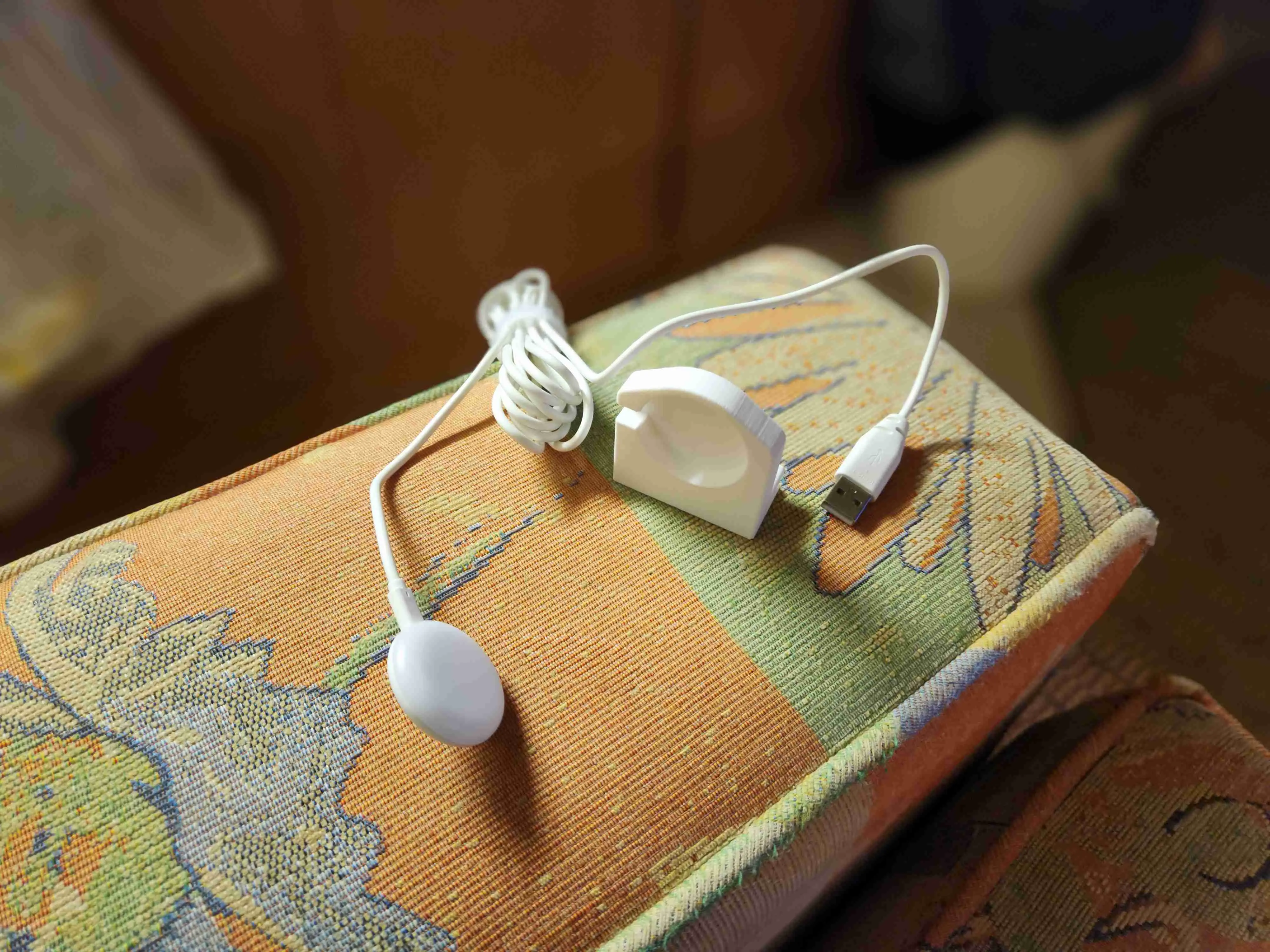 LAPTOP LIGHT CLIP