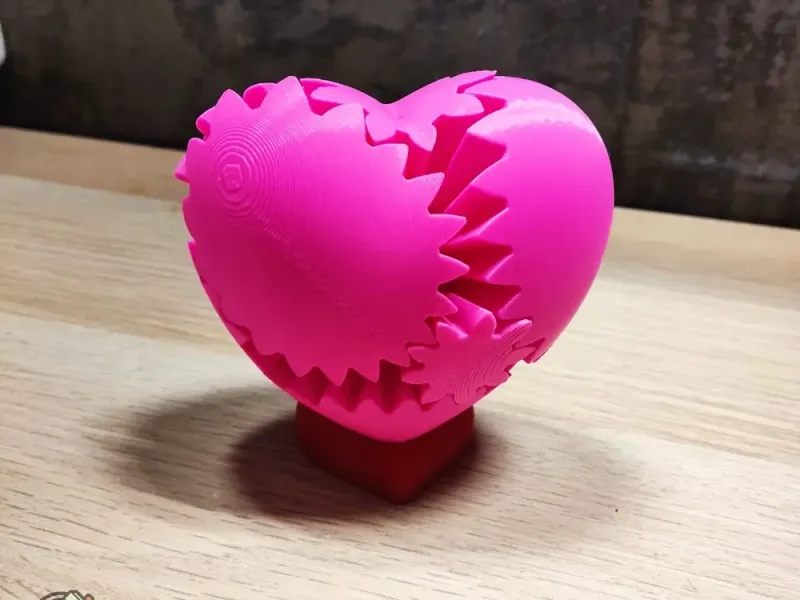 Screwless Heart Gear Stand