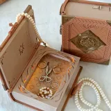 书与传送门珠宝盒