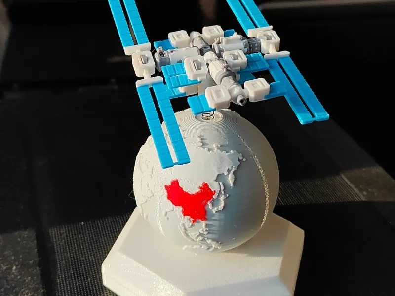 天宫空间站地球旋转底座