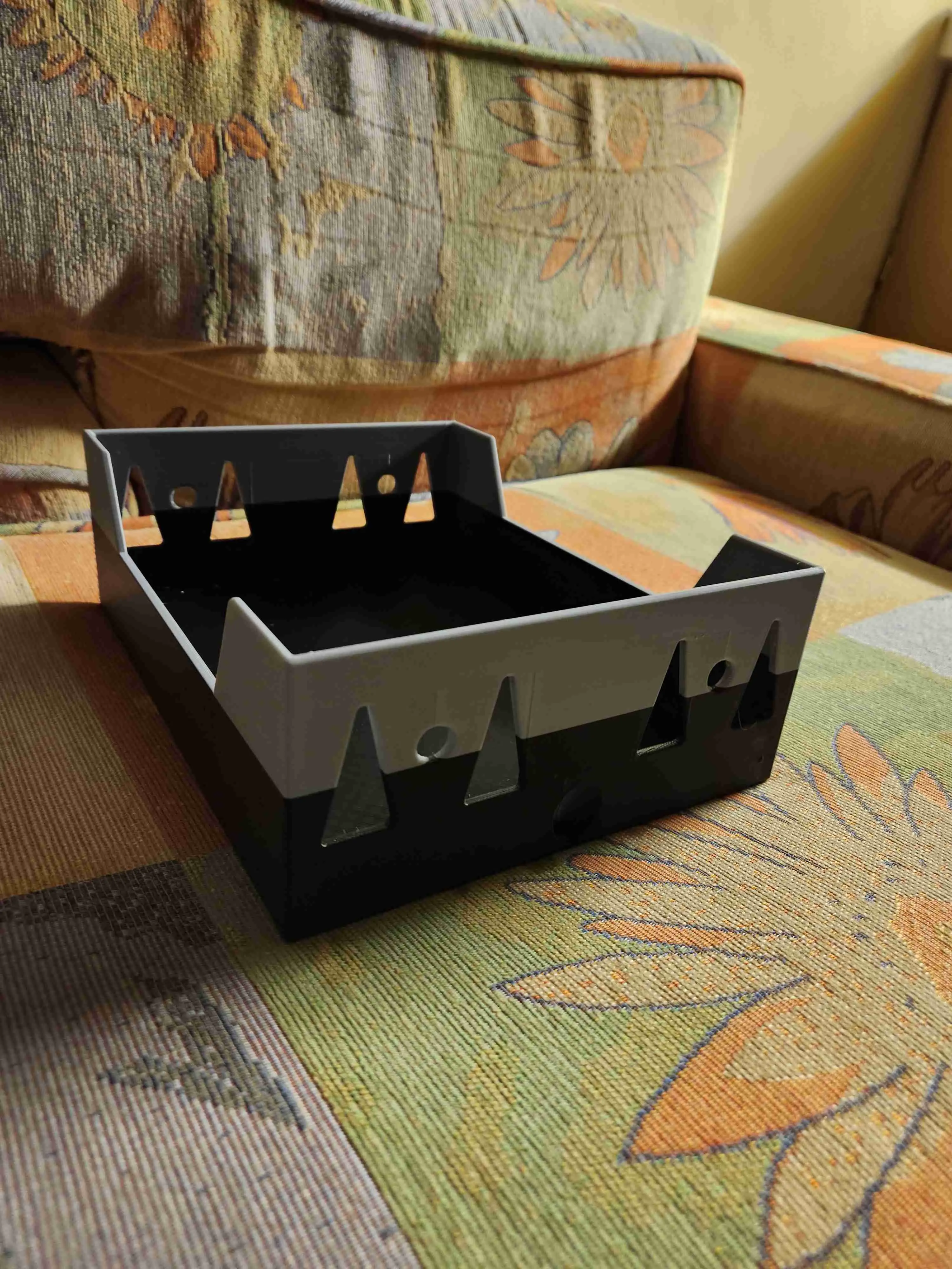 KEYBOARDS DISPLAY STAND WITH STORAGE
