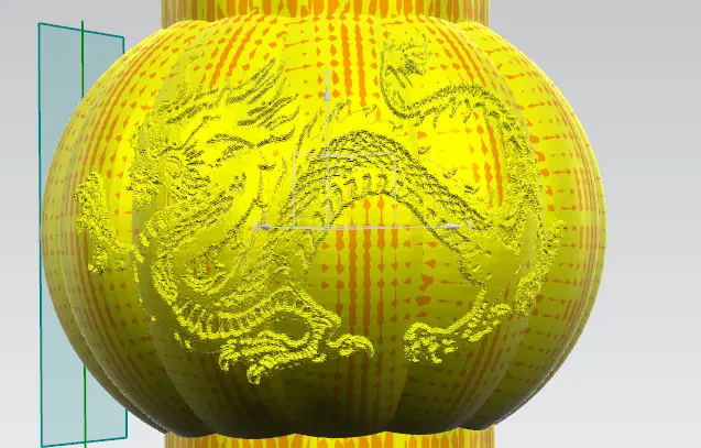 灯笼雕刻龙，福字，龙年大吉