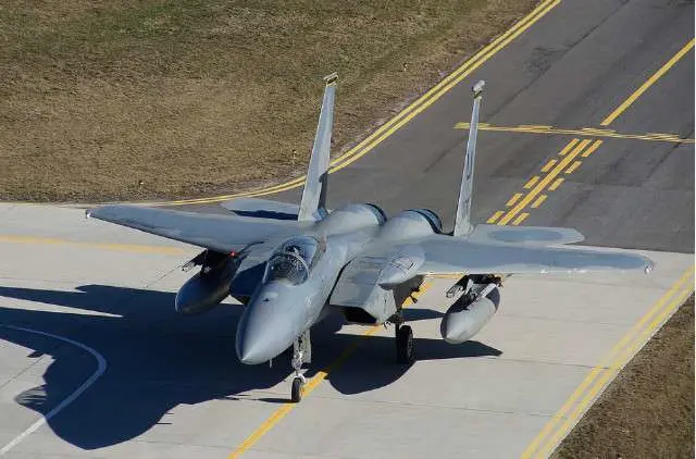 F-15战斗机