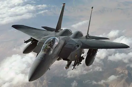 F-15战斗机