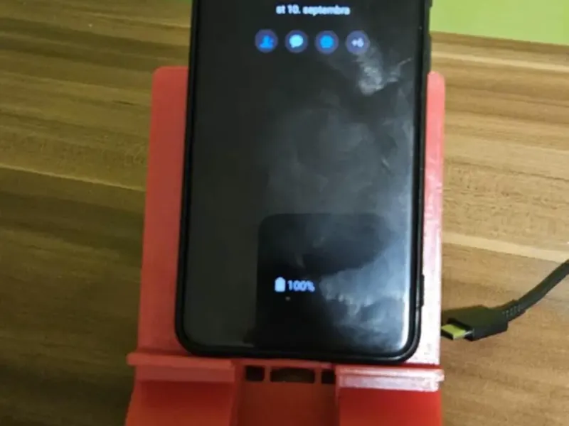 Phone stand/charging station