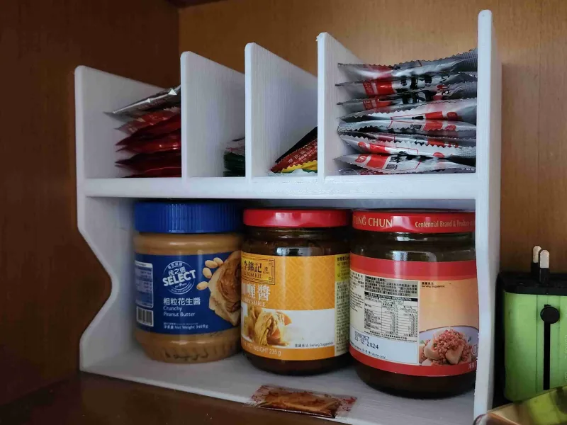 Kitchen sauce and seasonal poweder storage