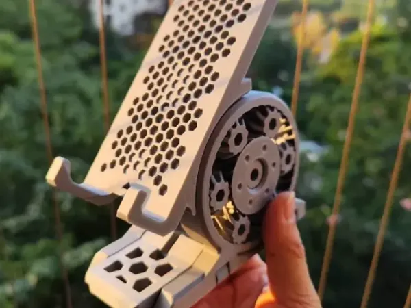 帅气无支撑一体手机支架，手机直接打印，好打好用。