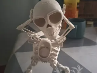 抱头跳舞的骷髅