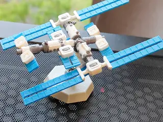 天宫空间站微缩摆件