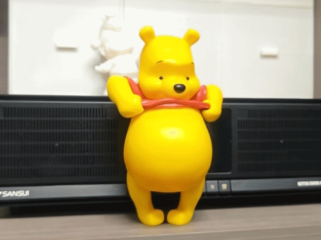 吃的好饱饱维尼小熊