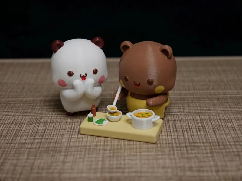 情侣熊系列-吃饭照顾一二的布布（Couple Bear-Bubu Feeds Yier）
