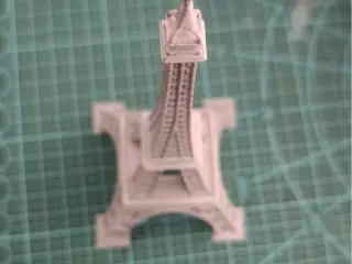 埃菲尔铁塔