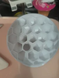 蜂窝形旋转笔筒-1