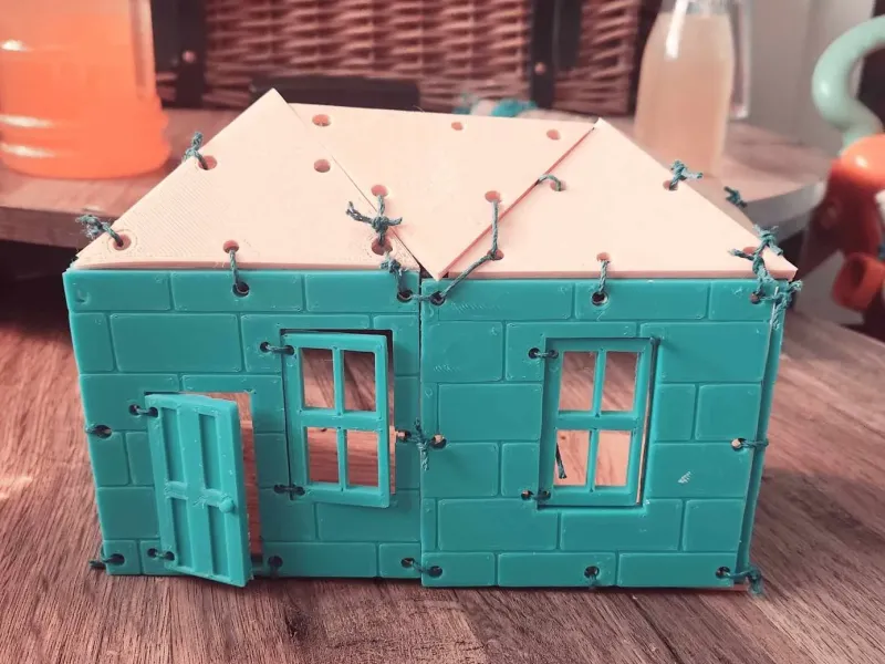 Toy Doll House - DIY - Easy build