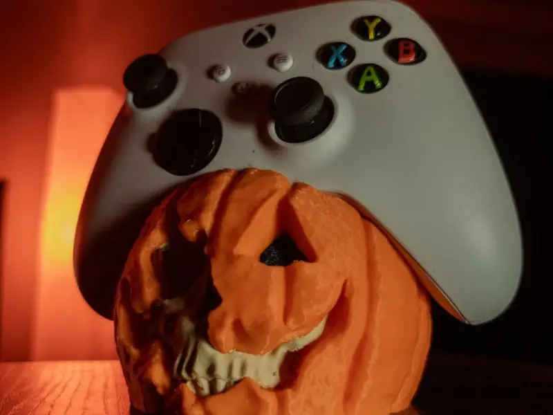 Decaying Pumpkin Skull Controller Stands
