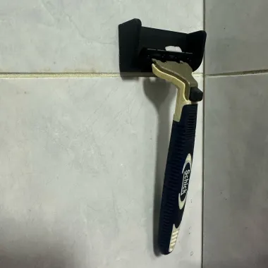 剃胡刀及泡沫支架-1