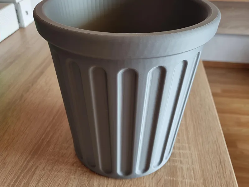 垃圾桶