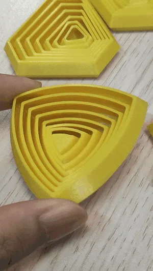 套环螺旋解压玩具