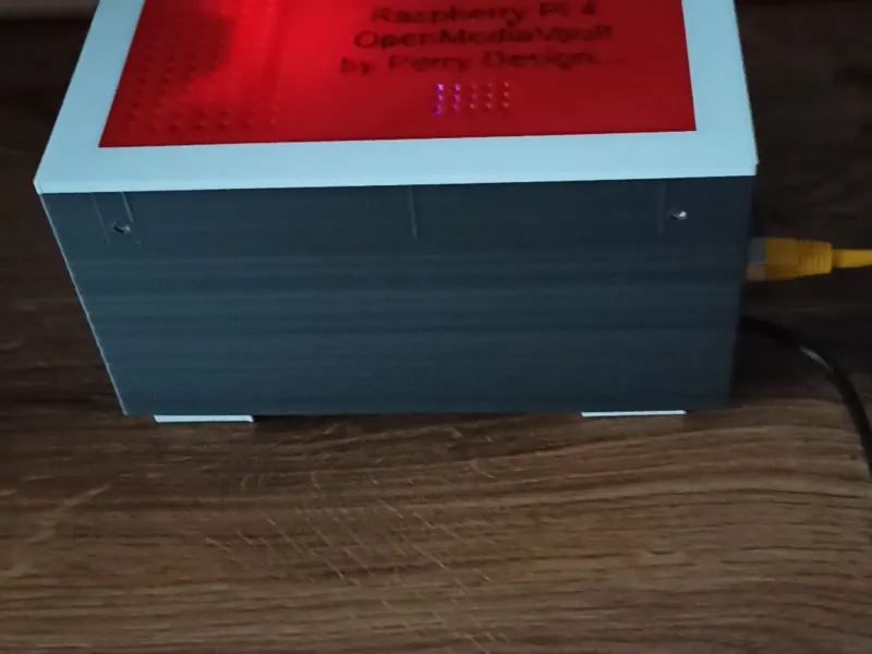Rasperry Pi 4 + HDD als NAS mit OpenMediaVault by PerryDesig